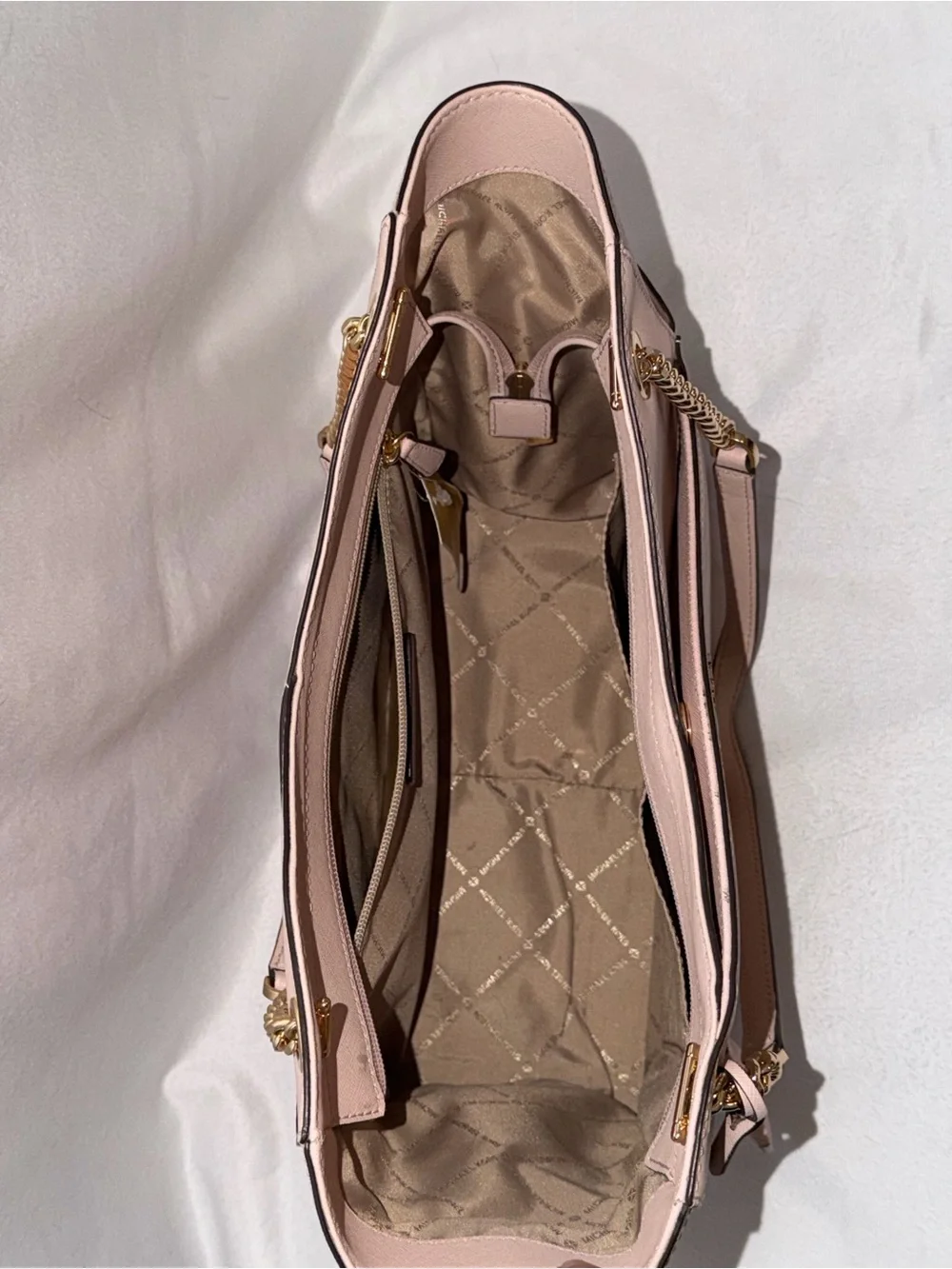 Michael Kors Jet Set Travel Soft Pink Pebbled Leather Tote w/Gold Chain Straps - Picture 2 of 5